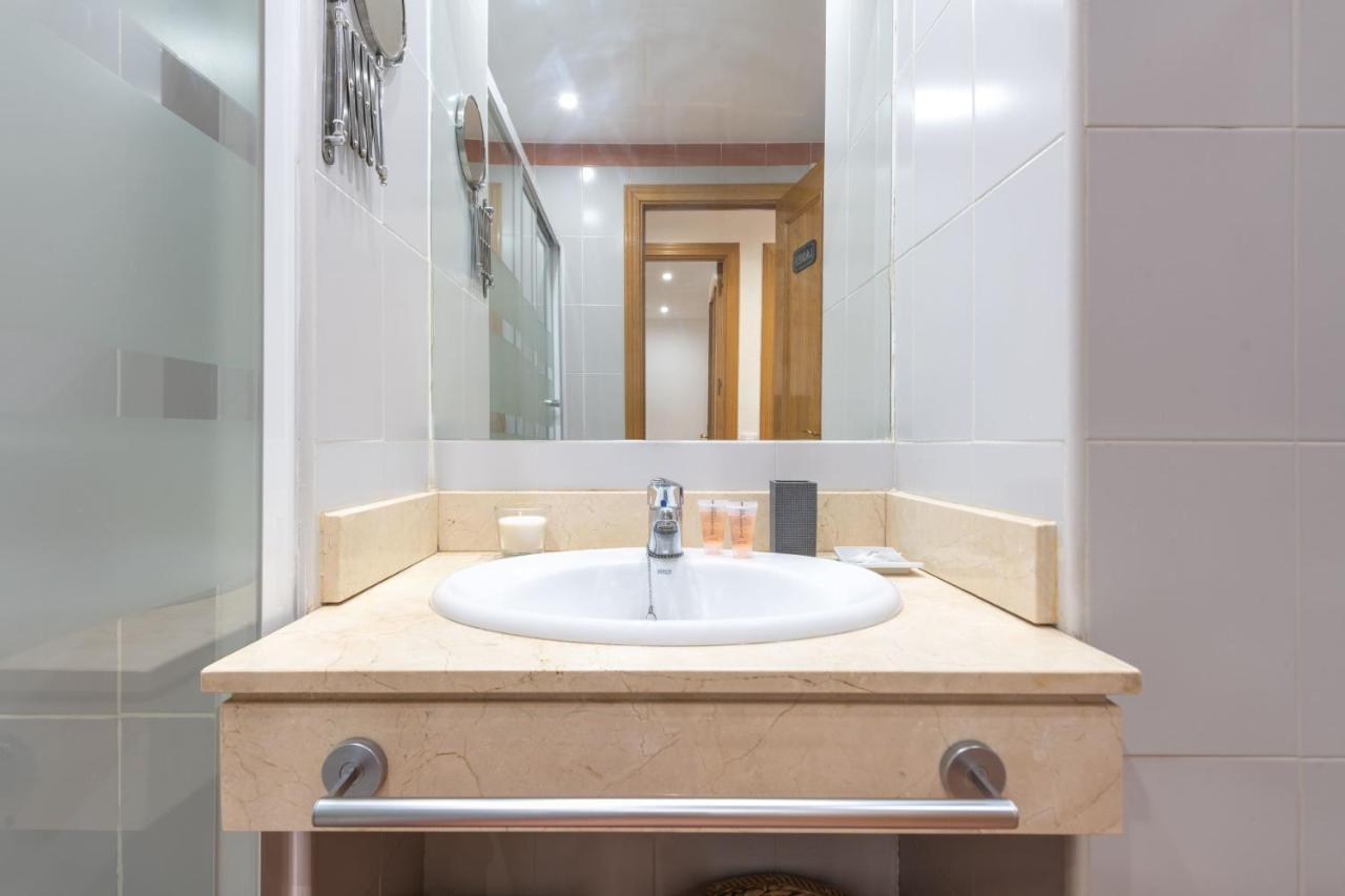 2 Bedrooms 2 Bathrooms Furnished - Malsana - With Pool - Mintystay มาดริด ภายนอก รูปภาพ